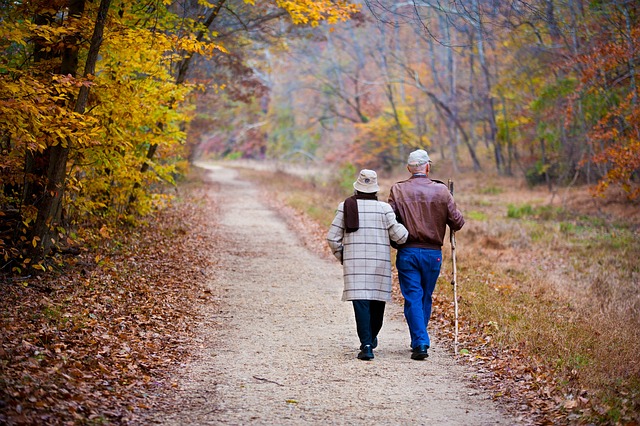 Couple personnes âgées 